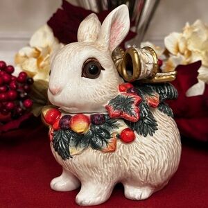 Rare Retired Fitz and Floyd "Snowy Woods" Bunny Box and Lid